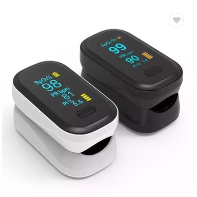 Ossimetro tenuto in mano di impulso della punta delle dita degli ossimetri Spo2 Oled Smart del dito dell'ossimetro di Digital